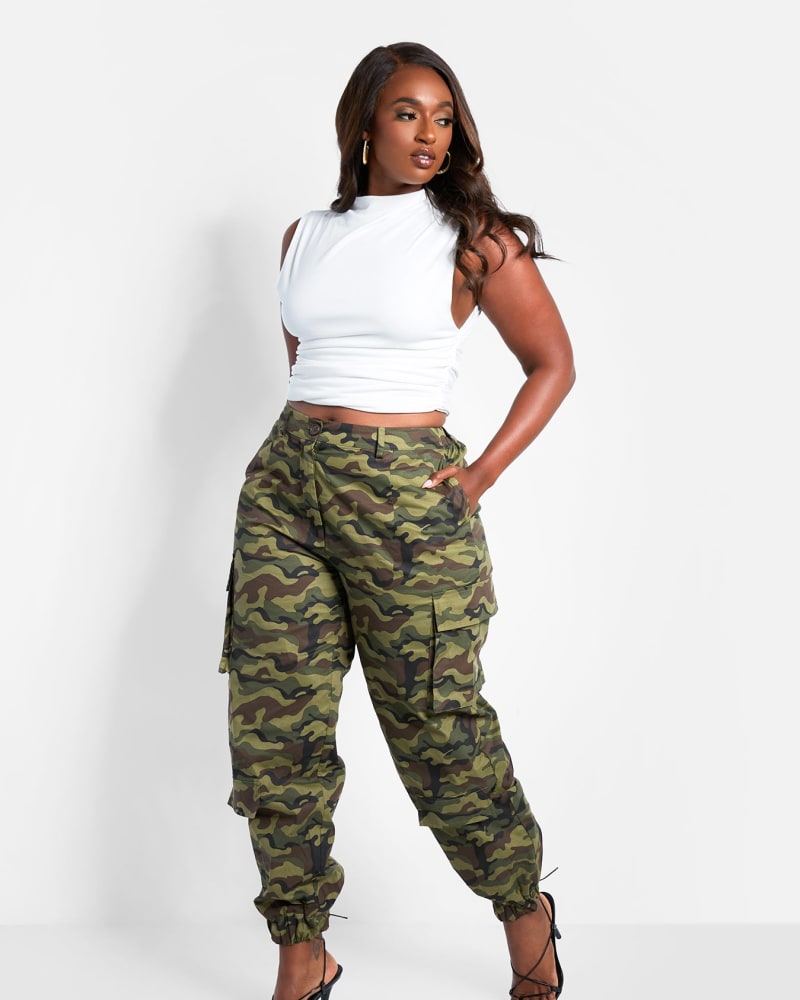 Camo print cargo pants outlet